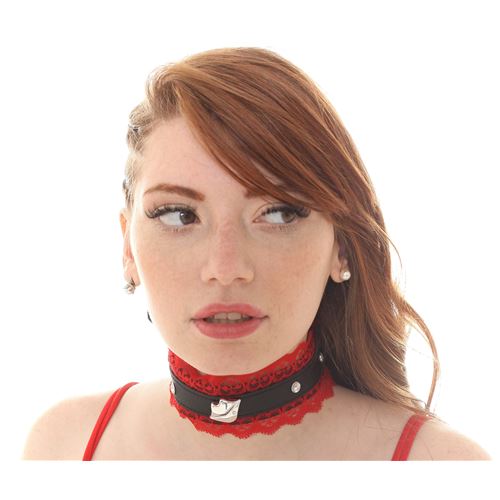 COLLAR CHOKER CON PUNTILLA ROJA Y BOQUITA PLATEADA